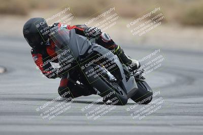 media/Sep-21-2025-Race Pace (Sun) [[98bf33ef95]]/Non Verified/5-Turn 16 (11am)/